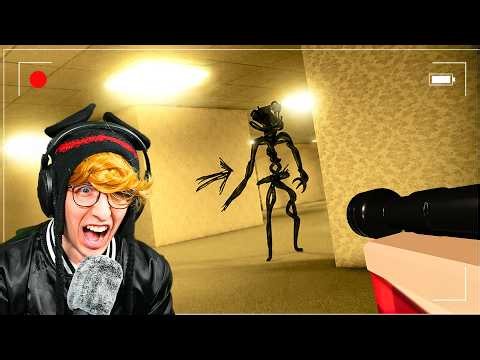 ESCAPING THE ROBLOX BACKROOMS