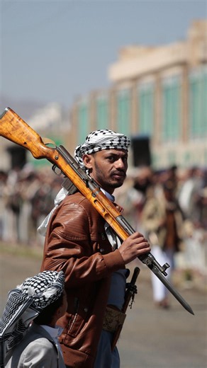 Why is Saudi Arabia struggling to defend itself against Houthi attacks?