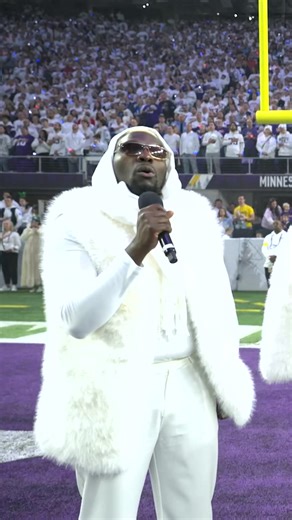 Building the Band's SZN4 performs the National Anthem at NFL Christmas Gameday! | Netflix