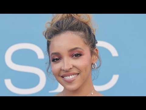 Tinashe In Provocative Sheer Dress At The AMAs Is ‘Not Attractive’