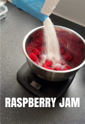 Delicious Homemade Raspberry Jam Recipe
