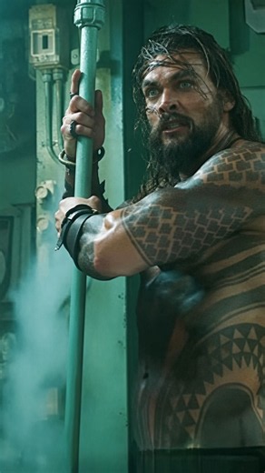 Aquaman destroys the pirate father and son 💀🔥 #shorts #aquaman #movie #action