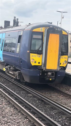 Southeastern class 375