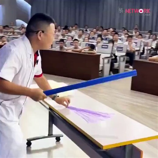 RT @sciencegirl: “Teachers who make physics boring are criminals” Walter Lewin