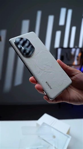 UNBOXING HONOR 300 ULTRA — Flagship Beast w/ 3.8x Zoom • 100W Fast Charge • AMOLED 120Hz!