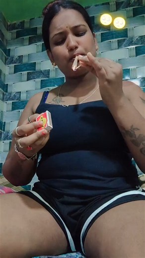 Girl smoking and drinking 🚬 | Beautiful indian girl smoking and drinking 🚬😍