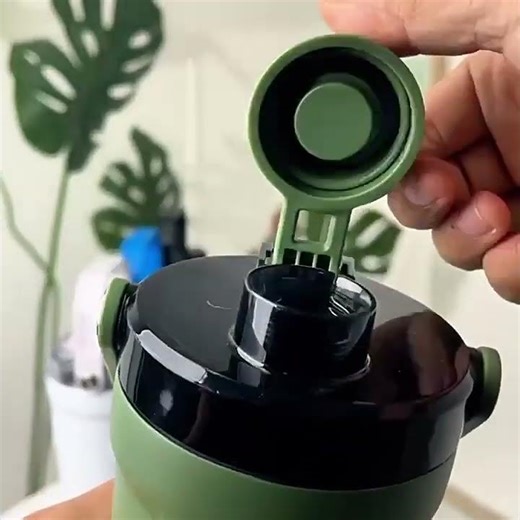 Wholesale Protein Shaker Bottle with Handle & Storage | 20oz Stainless Steel Gym Shaker Manufacturer