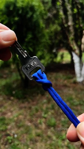 The 3-Second Key Lock 🔵🔑 Never worry about your keys slipping off again.