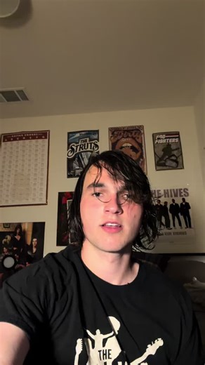 Foo Fighters: A Musical Hero