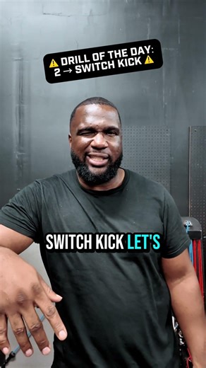 DP's Drill of the day: 2 into a switch kick #mma #mmadrills