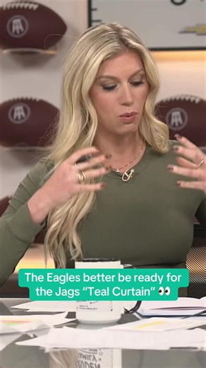 The Jaguars “Teal Curtain” is here 🗣️ #nfl #nflfootball #jacksonville #philly