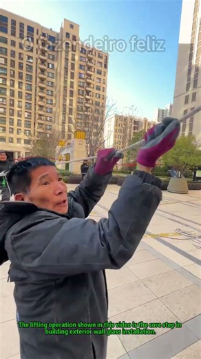 Lifting Large Glass Panels！Key Step for Building Facade Installation #ConstructionTips #GlassLifting