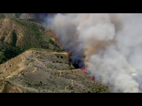 Evacuations underway as wildfire burns in California's Simi Valley