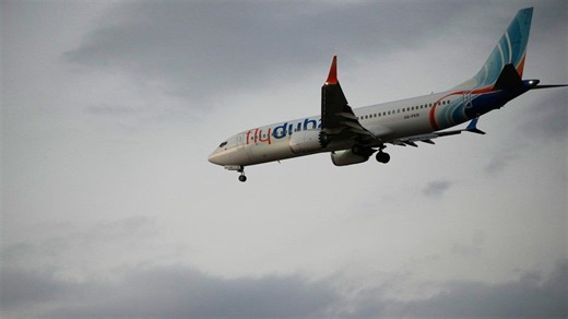 Netanyahu meets with a FlyDubai passenger who stormed cockpit, his office says