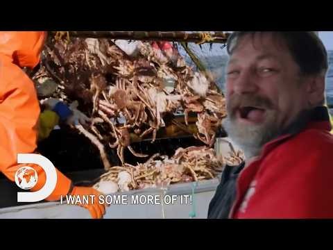 Time Bandit Risks Capsizing In Order To Land A Massive $1.5 Million Crab Haul! | Deadliest Catch