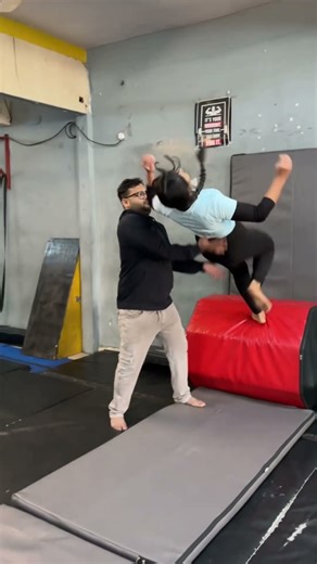 gymnastic classes girls training