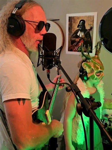 Monster Mash Cover: A Spooky Halloween Singing Performance