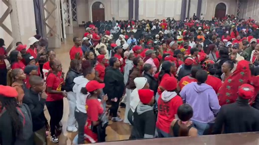 ♦️Happening Now♦️The venue is filled to capacity with Fighters in song ahead of Secretary-General @DlaminiMarshall’s arrival for the Freedom Day Commemoration.#EFFFreedomDay