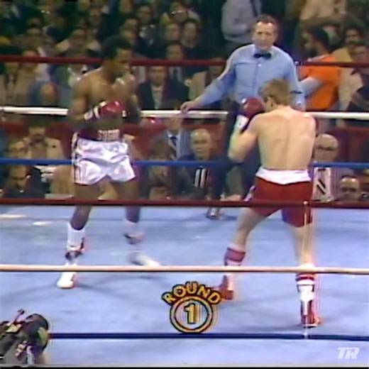 When Sugar Ray Leonard beat Dave "Boy" Green to retain his titles 🏆 | Top Rank Boxing