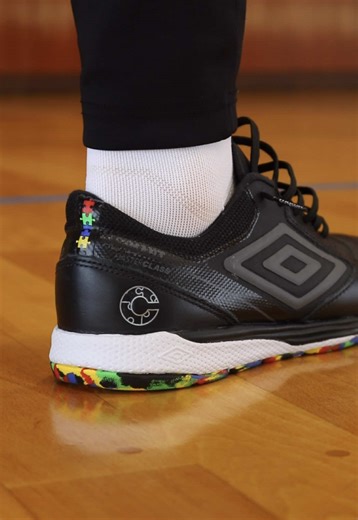 Umbro Adamant Master Class Pro Bump Qc #futsalshoes #footballboots #umbrobrasil #umbro