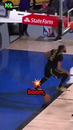 Anthony Davis takes flight! A massive one-handed finish.