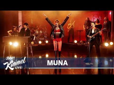 MUNA – Dancing On The Wall