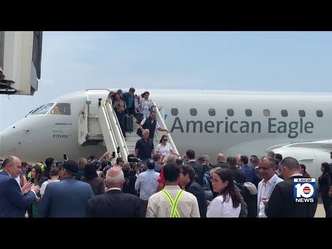 Trump administration officials arrive at Caracas on Flight AA 399