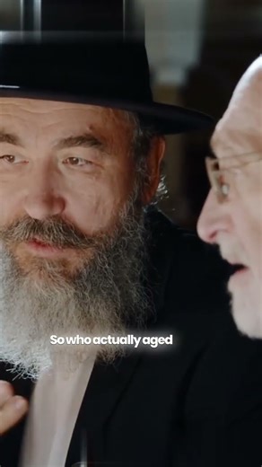 This Relativity Paradox Decides Who Ages First 🚀⏳ #relativity #space #paradox #physicsshorts