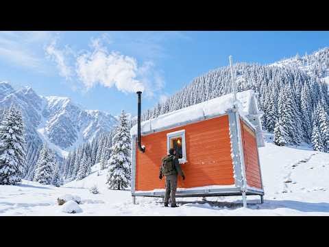 Lost in a Blizzard and Saved by a Capsule Shelter | Survival alone