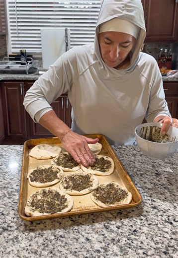 Easy Fast Bread — Manakeesh Style Soft, fresh, and delicious homemade bread topped with zaatar or cheese. This is such an easy recipe when you’re craving homemade manakeesh without spending hours in the kitchen. Ingredients * 4½ cups all-purpose flour * 2 cups warm water * 1 teaspoon sugar * 1 tablespoon yeast * 1 teaspoon salt * 1 tablespoon olive oil * 1 cup zaatar spice or cheese For the Zaatar Topping * ⅓ cup vegetable oil * ¼ cup olive oil * Extra vegetable oil for your hands and greasing t