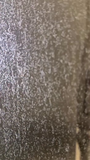 Hard water stains don’t need fancy cleaners 🧼 they need the right combo ↓ ✨ My go-to glass window mix • 1 cup water • 1 cup rubbing alcohol • 1 tablespoon white vinegar • a splash of Dawn dish soap This breaks down mineral buildup, removes that invisible film, and dries streak-free every time. Perfect for: ✔ windows ✔ mirrors ✔ shower glass ✔ car glass BUT the real secret? 👀 I finish with a steam cleaner to lift whatever minerals are left and make the glass look brand new. 👉 Comment the word 