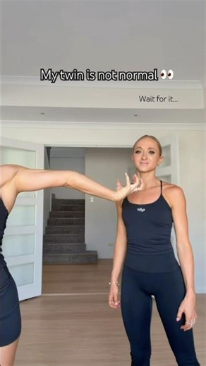 My twin scared me 😳😳