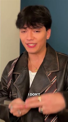 A JJ Joke will make your Christmas JJ Jolly! 🎅🎁 #Eurovision 🇦🇹