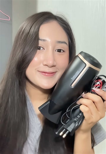 สาวผมหนาผมเยอะถูกใจสิ่งนี้ #ผมสวยด้วยBEURER #beurer #นำเข้าจากประเทศเยอรมัน #ไดร์เป่าผม