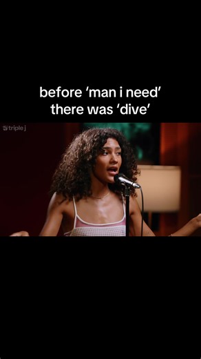 our biggest flex is seeing dive live @Olivia Dean #oliviadean #triplej #dive #likeaversion #messy