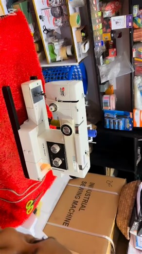 Tokunbo (not brand new) NEW HOME Combi Model 624 Electric only Two in One Heavy duty Iron body SPECIFICATIONS Sewing and weaving “Two thread” One side of the machine 4-step buttonhole Straight stitch Stretch stitch Zigzag stitch Tricot stitch Overlock stitch Feather stitch Decorative Stitch OTHER SIDE Overlock Twin needles enable Direct to light (220v) ACCESSORIES Needles Bobbins Seam ripper Picker Zipper foot 125,000 Naira | Kchi sewing machine's
