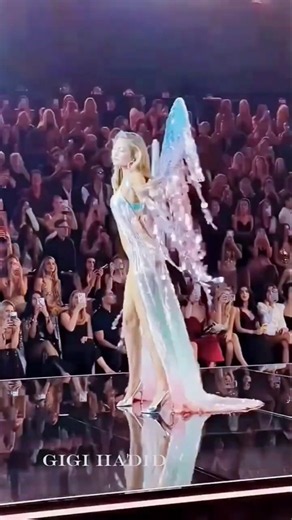 Gigi Hadid's ICONIC Victoria's Secret 2026 Runway Walk in 4K ✨#shorts #fashion