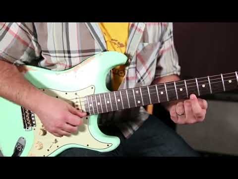 Easy SRV Style 4-Note Blues Riffs (Head-Turning Guitar)