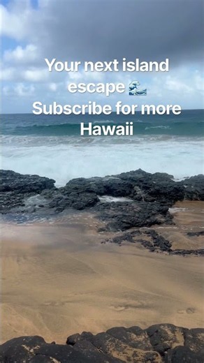 Ocean Waves on Kauaʻi’s Rocky Shore 🌊