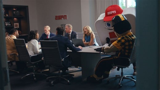 During the '26 #NFLDraft, ESPN will debut the next installment of its 'We're Going' #SuperBowlLXI campaign'On the Clock' stars NFL Commissioner Roger Goodell & features various @ESPNNFL commentators, @ProFootballHOF RB @JeromeBettis36 & moreDetails: https://t.co/2puLkNksgu