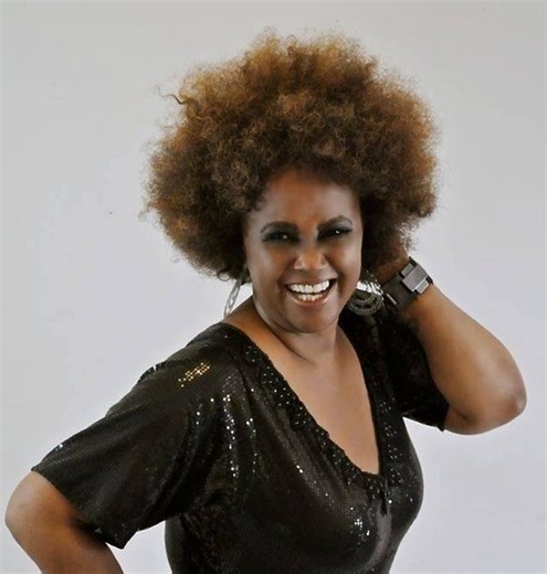 SANDRA DE SÁ