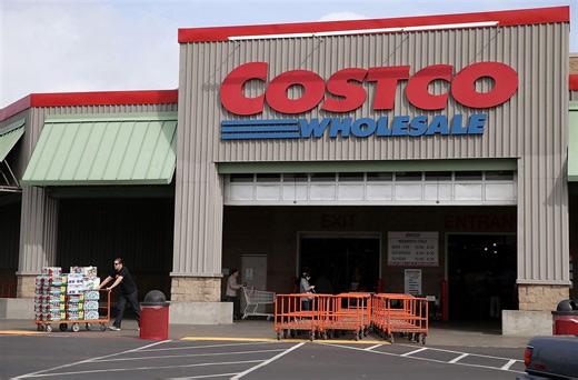 What time does Costco open on Christmas Eve and Christmas Day in AZ?