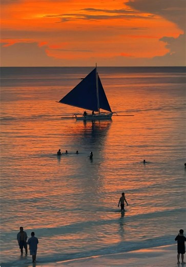 Today’s sunset in Boracay Island🌴 October 7, 2026 | 5:50PM #sunset #Boracay #beach