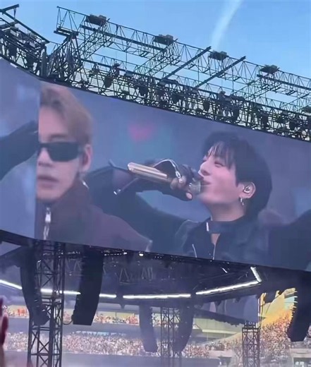 #JUNGKOOK TODAY ❤️‍🔥🇬🇧#BTS_WORLDTOUR_ARIRANG_LONDON