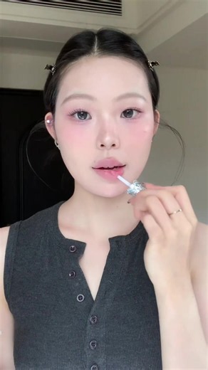 Makeup Tutorial ASMR: Soft Beauty Routine for Relaxing Application