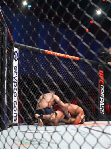 DWCS History: Second Kneebar Submission Victory!