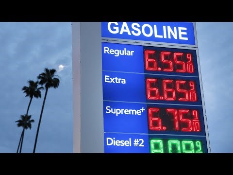 Gas Prices Top $4 a Gallon as Iran War Sends Price of Oil Soaring