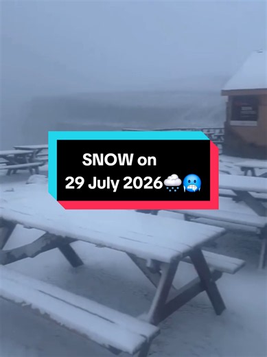 🥶🏔🌨 Significant SNOW fell in parts of the Eastern Cape and Lesotho this Wednesday! 🥶Widespread FROST is expected on Thursday morning in parts of the Free State, Northern Cape, Eastern Cape and Lesotho. #Snow #Frost #Lesotho #EasternCape