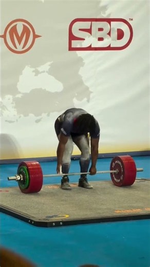 20 year old, Nonso Chinye deadlifts an official World Record with 400kg