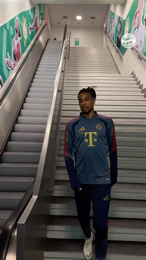 Cold first Olympiastadion pitchwalk for Michael Olise 🥶 #DFBPokal
